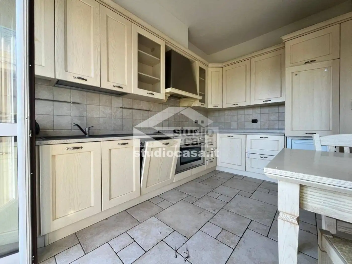 Trilocale via Galileo Galilei, Centro, Arzago d'Adda - foto 4