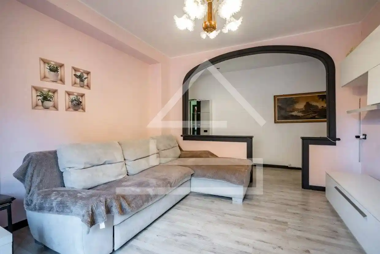 Bilocale buono stato, quarto piano, Turati - Santo Stefano, Lecco - foto 2