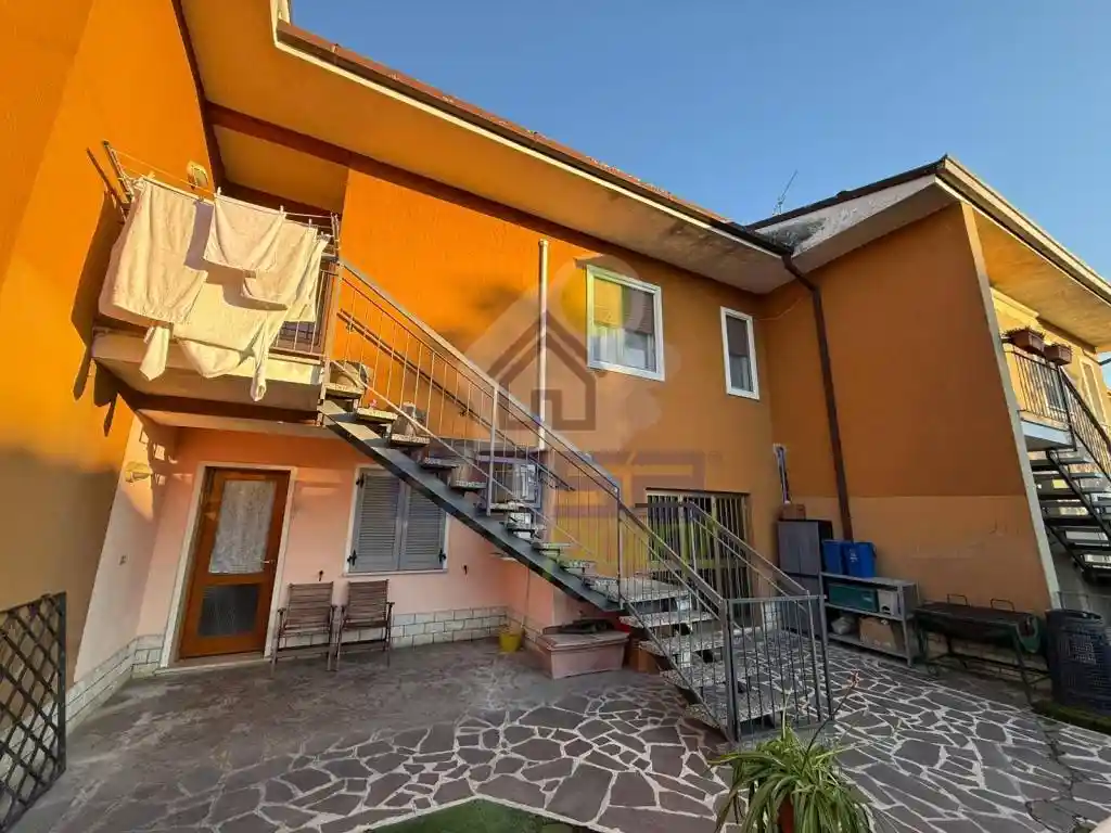 Villa a schiera via Martiri Di piazza Della Loggia, Centro, Manerbio - foto 4