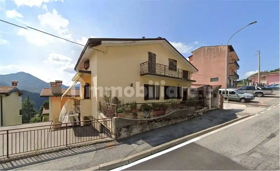 Casa indipendente in vendita a Lumezzane