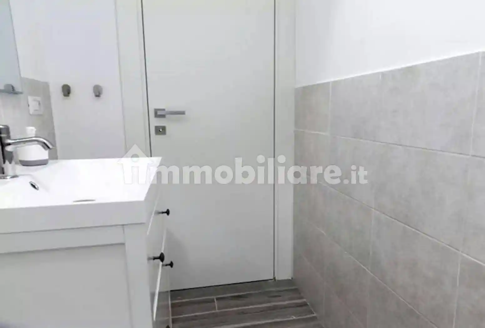 Monolocale via Girolamo Benzoni, Garbatella, Roma - foto 5