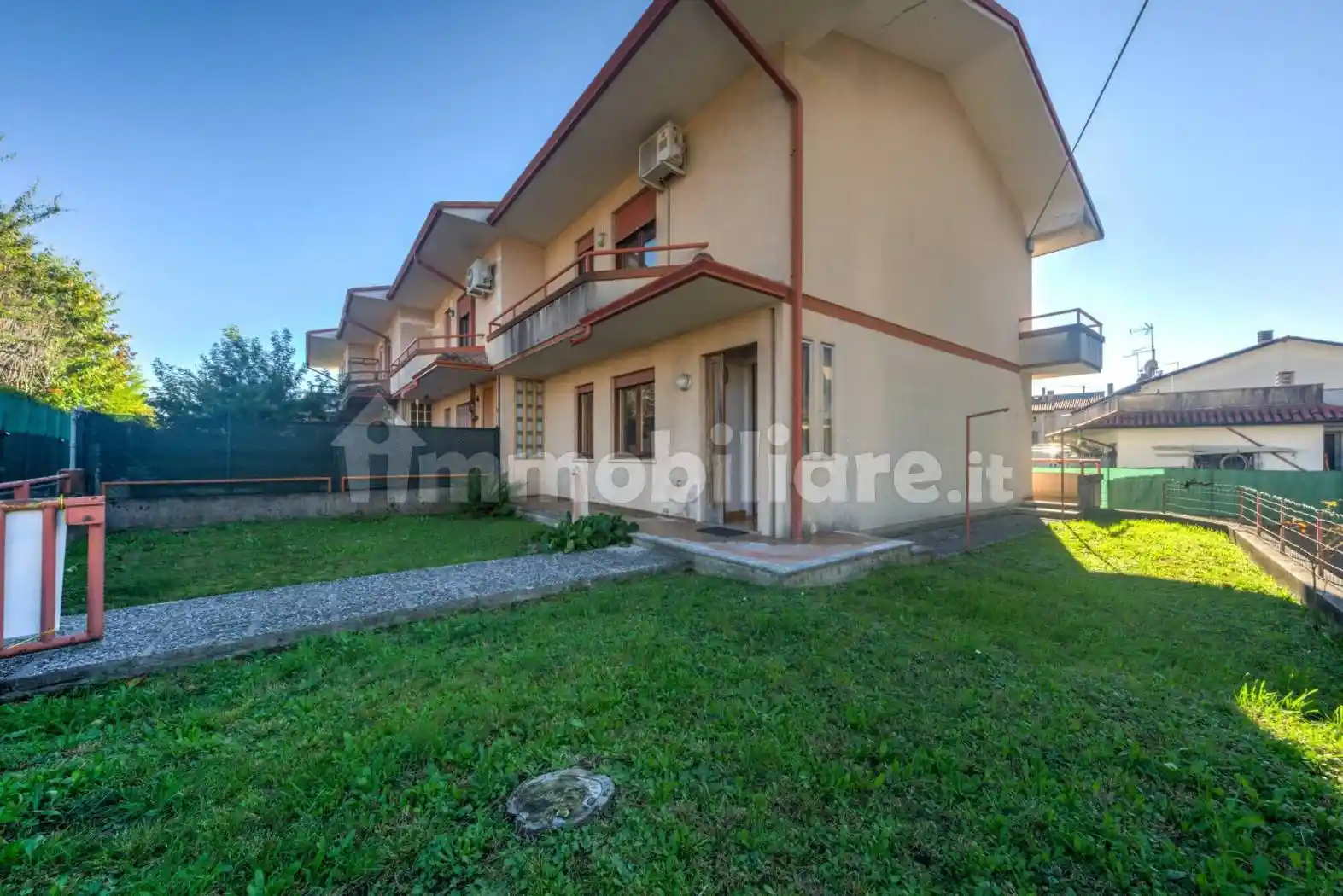 Villetta a schiera - foto 2