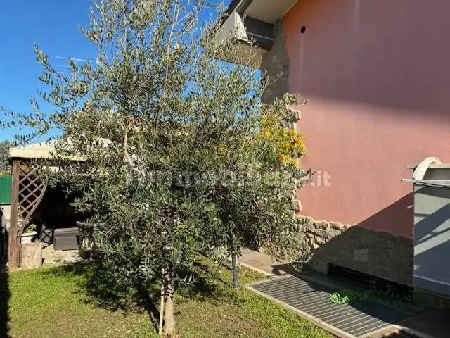 Villa plurifamiliare via Casilina 17/7, Centro, Colonna - foto 2