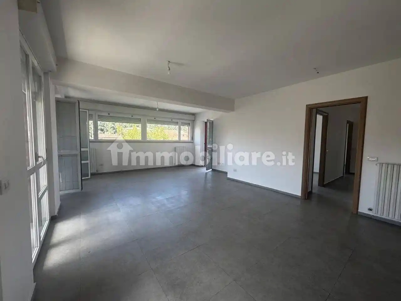 Quadrilocale buono stato, quarto piano, Viale della Vittoria, Jesi - foto 2