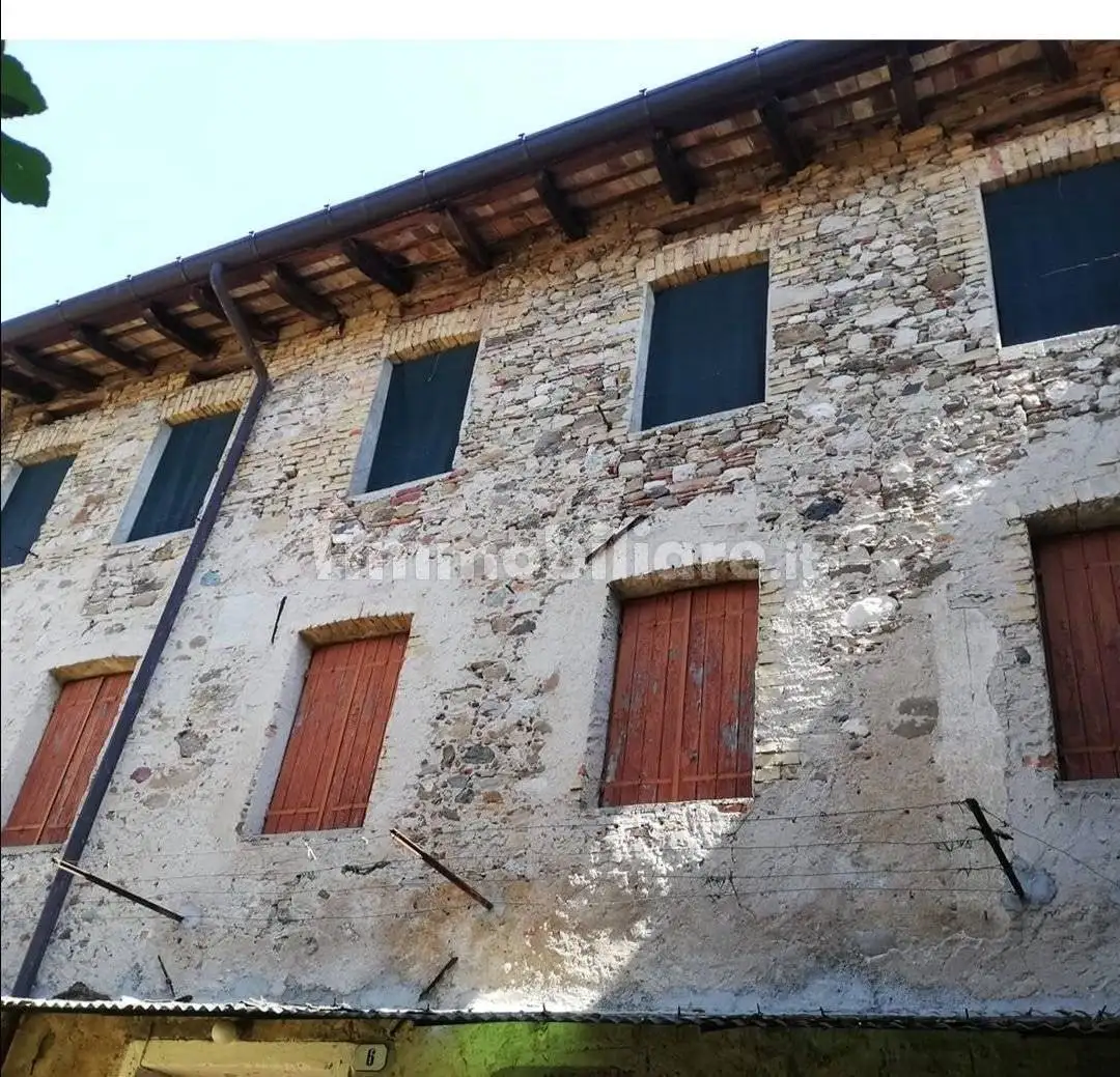Rustico - Casale in vendita a Tricesimo
