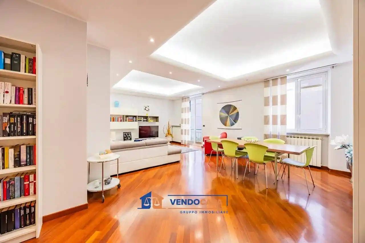 Appartamento in vendita a Varazze