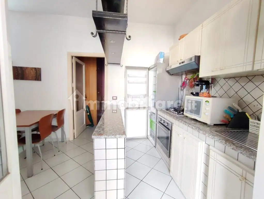 Trilocale via Sebastiano Satta 11, Centro, Bosa - foto 5