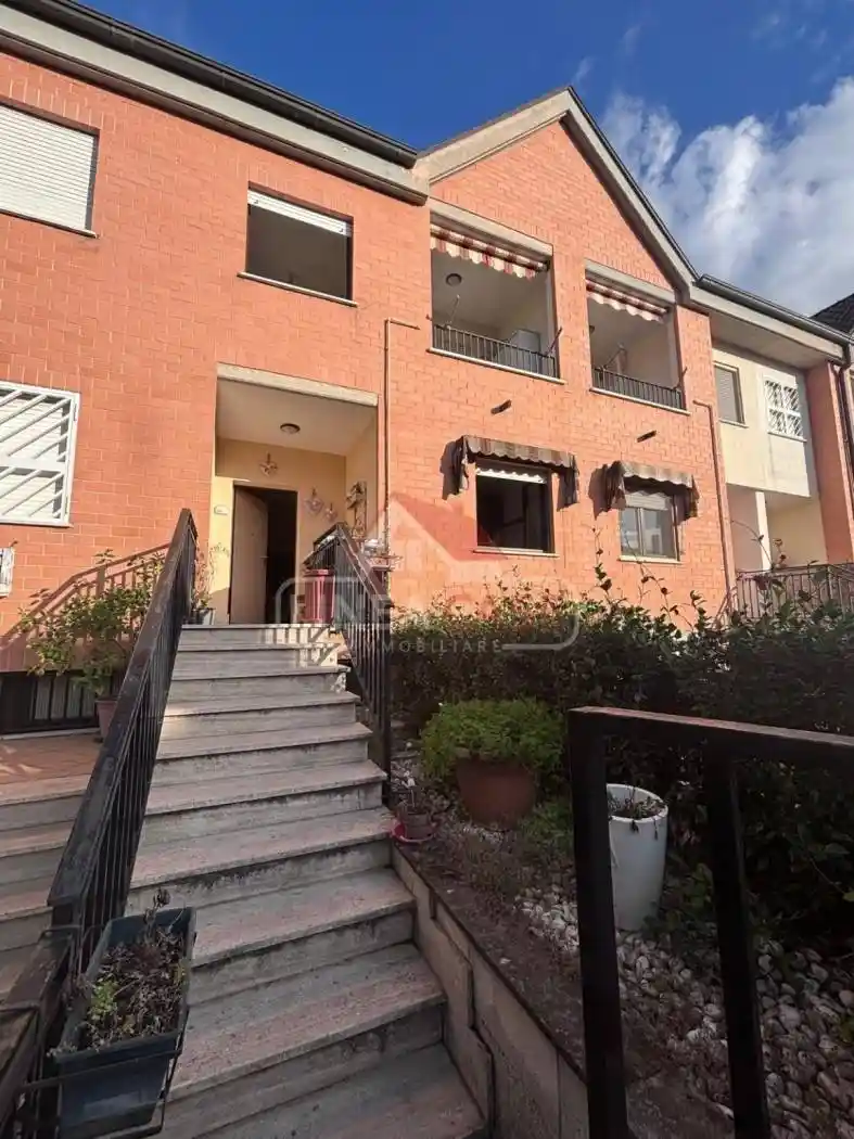 Villa in vendita a Zagarolo