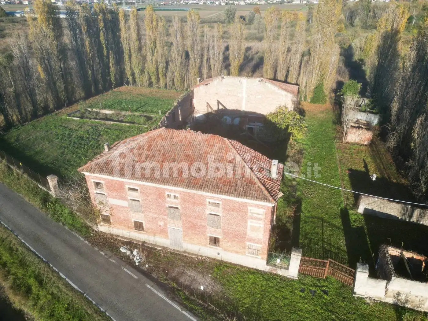 Rustico, da ristrutturare, 100 m², Casaleone - foto 3