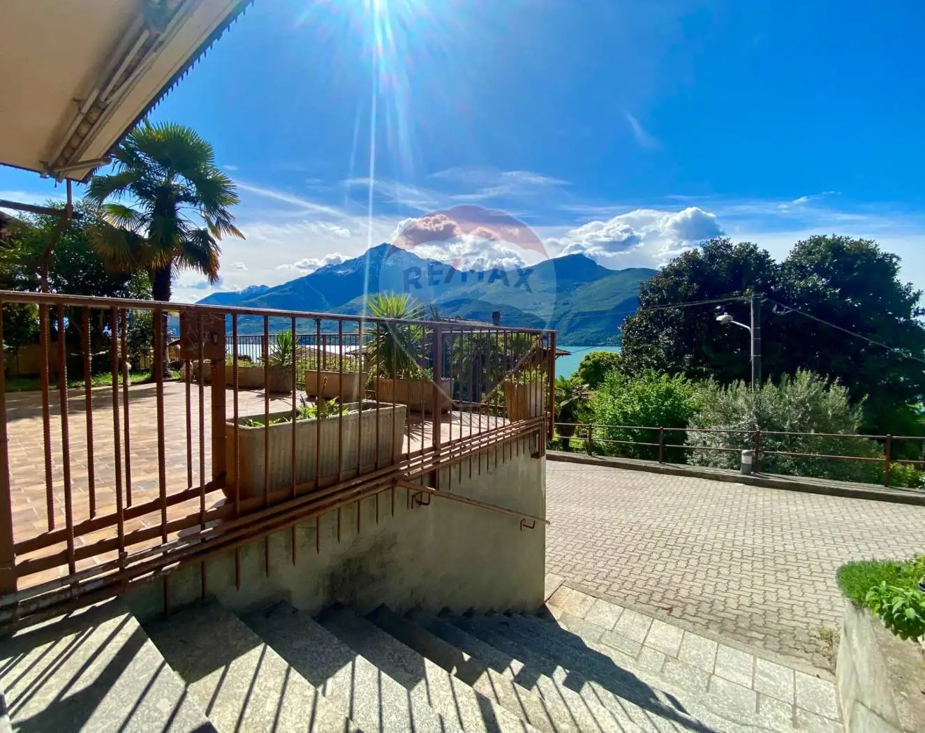 Trilocale ottimo stato, su più livelli, Centro, Domaso - foto 2