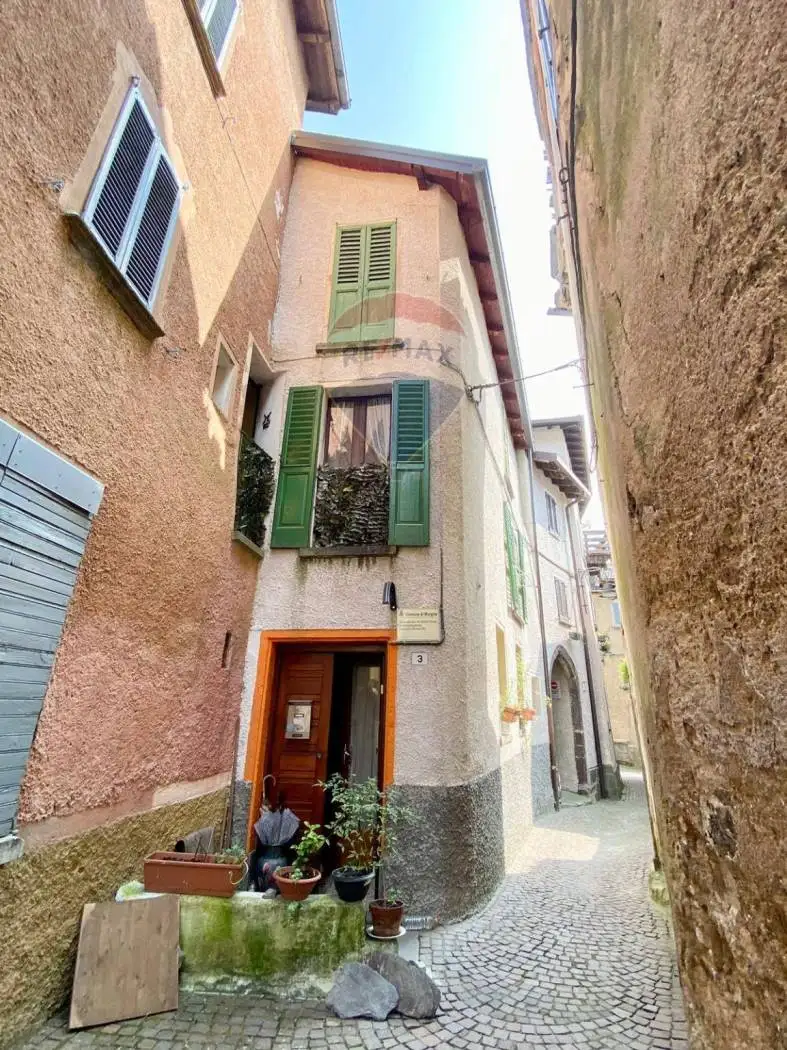 Casa indipendente in vendita a Margno