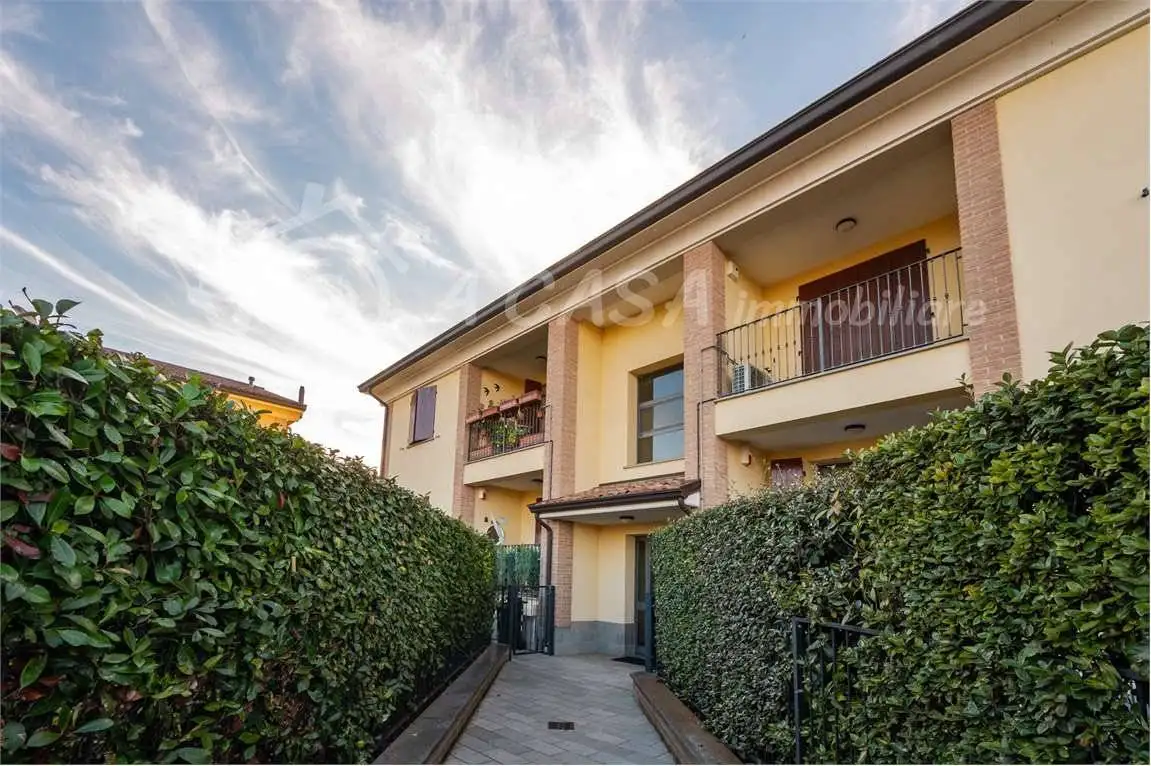 Appartamento in vendita a Langhirano