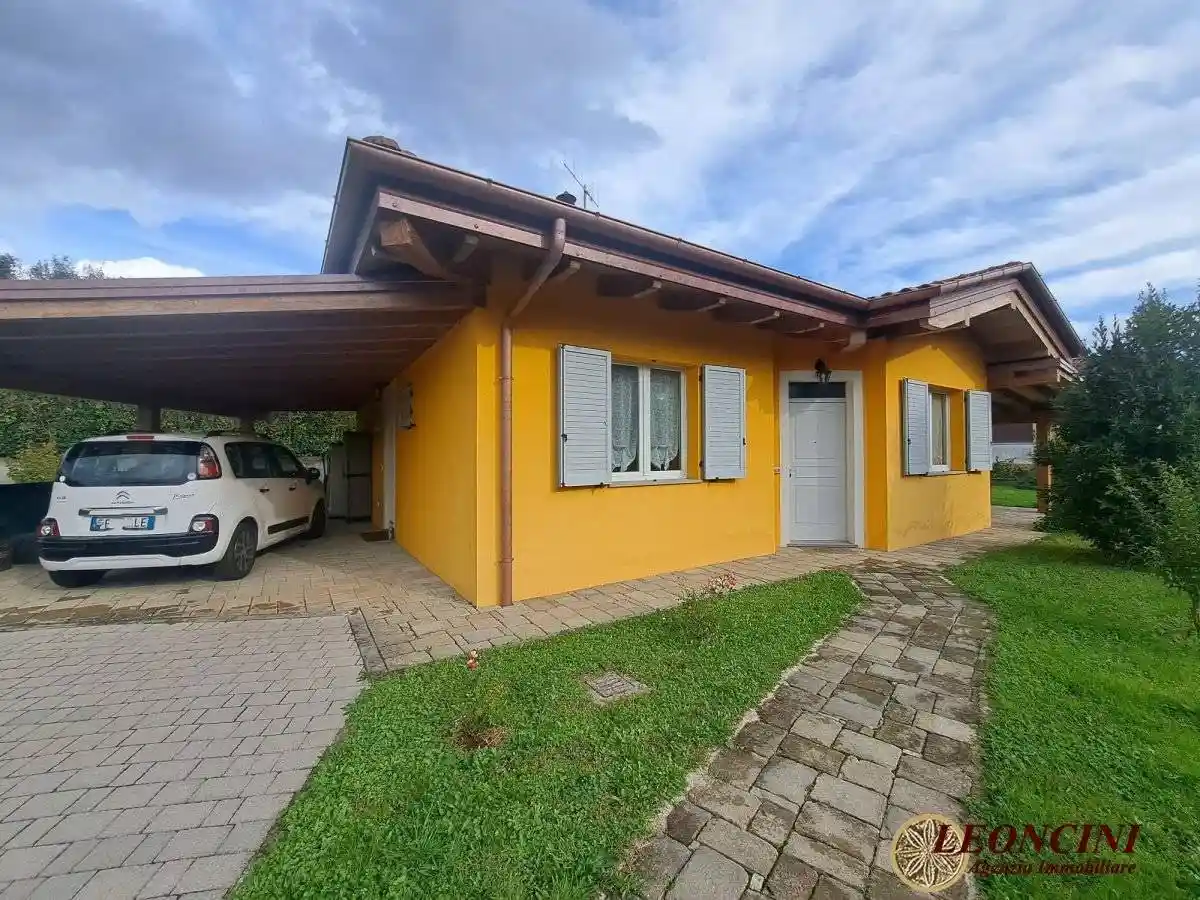 Villa in vendita a Villafranca in Lunigiana