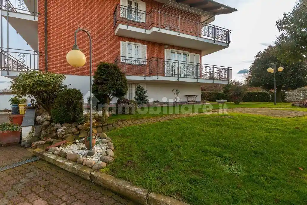 Villa in vendita a San Benigno Canavese