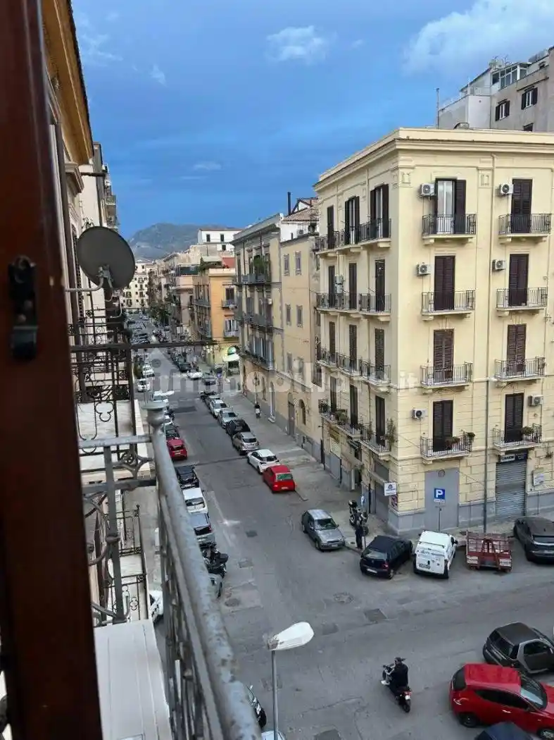 Bilocale buono stato, terzo piano, Borgo Vecchio, Palermo - foto 2