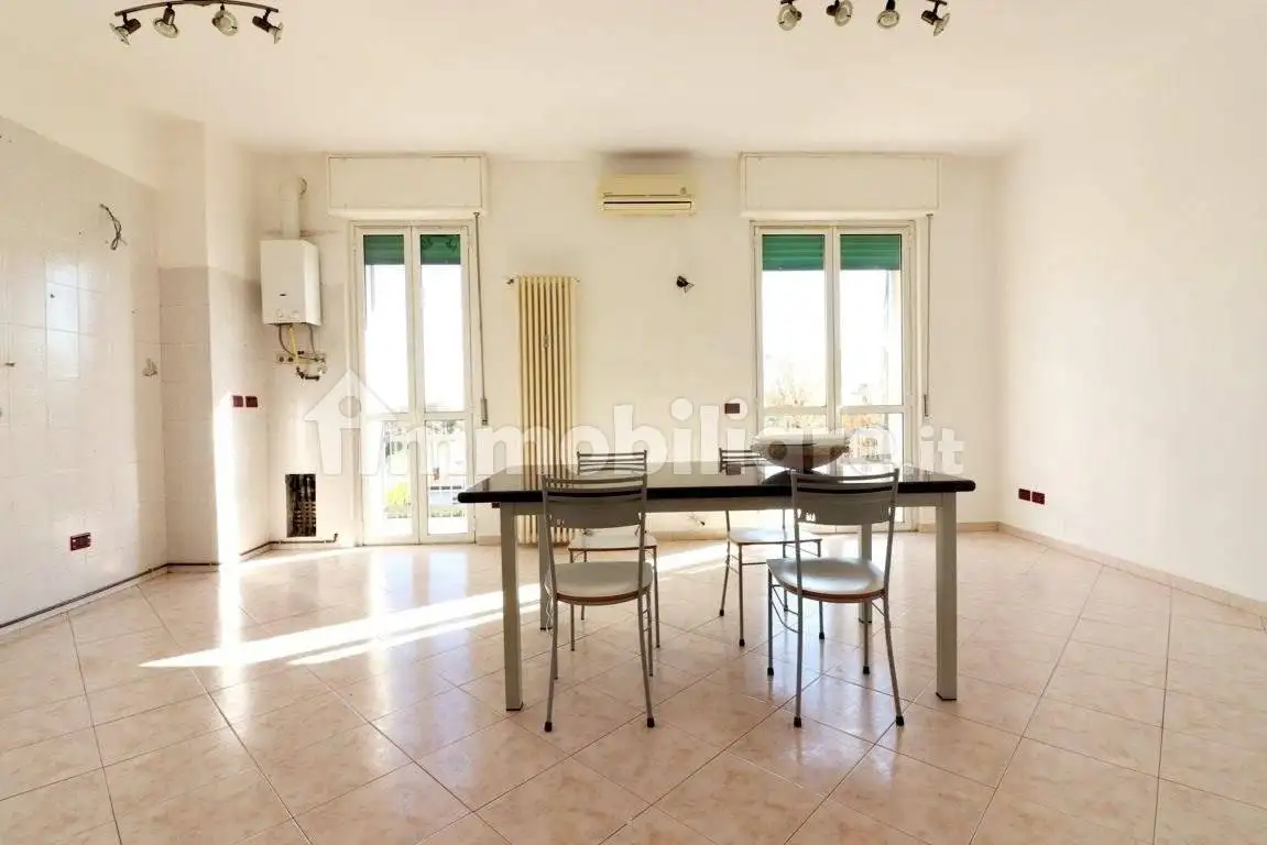 Trilocale via Libertà 22, Busnago - foto 4