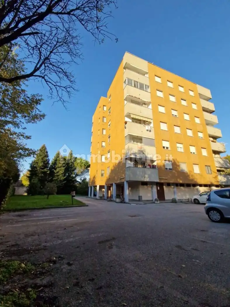 Appartamento in vendita a Rho