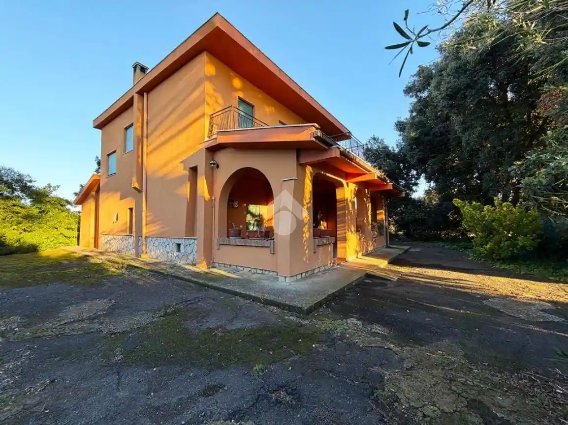 Villa in vendita a Montalto di Castro