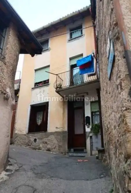 Casa indipendente in asta a Pasturo
