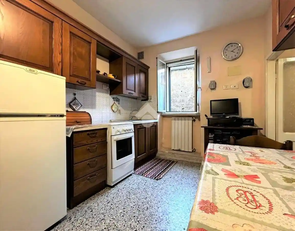 Trilocale via Giuseppe Mazzini 102, Farnese - foto 3