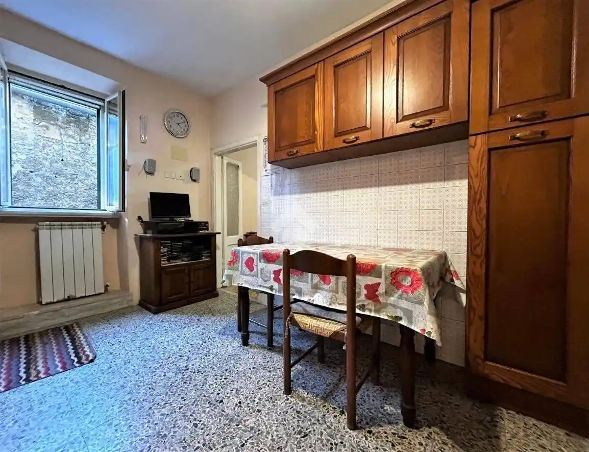 Trilocale via Giuseppe Mazzini 102, Farnese - foto 5