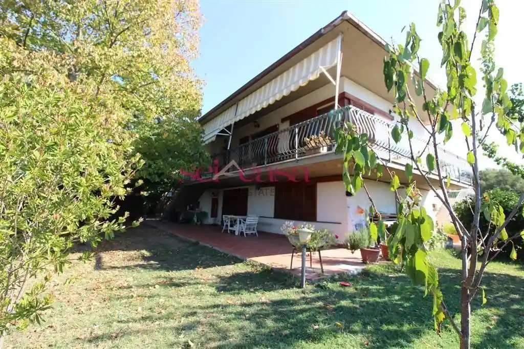 Villa in vendita a Roccastrada
