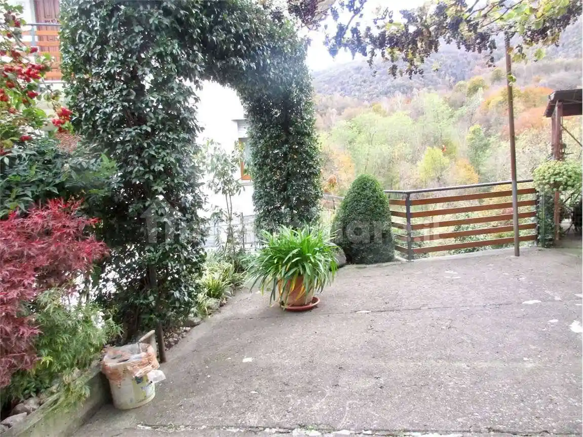 Casa indipendente in vendita a Sant'Omobono Terme