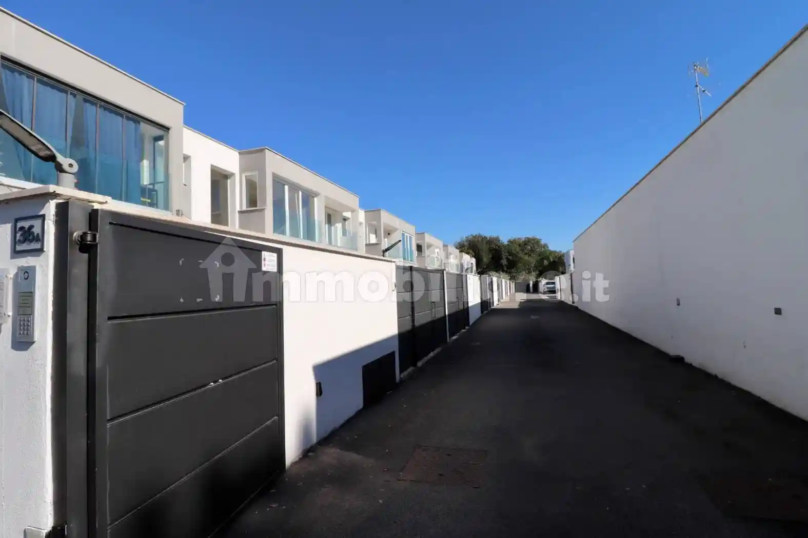 Villa a schiera via Ermanno Wolf-Ferrari 32, Infernetto, Roma - foto 2