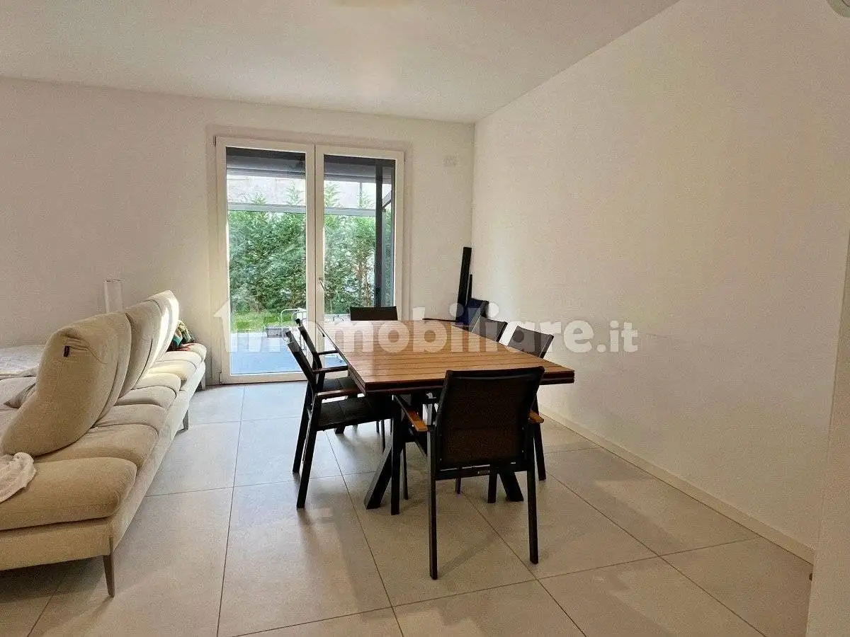 Villa a schiera via Gaetano Donizetti, Centro, Costabissara - foto 4