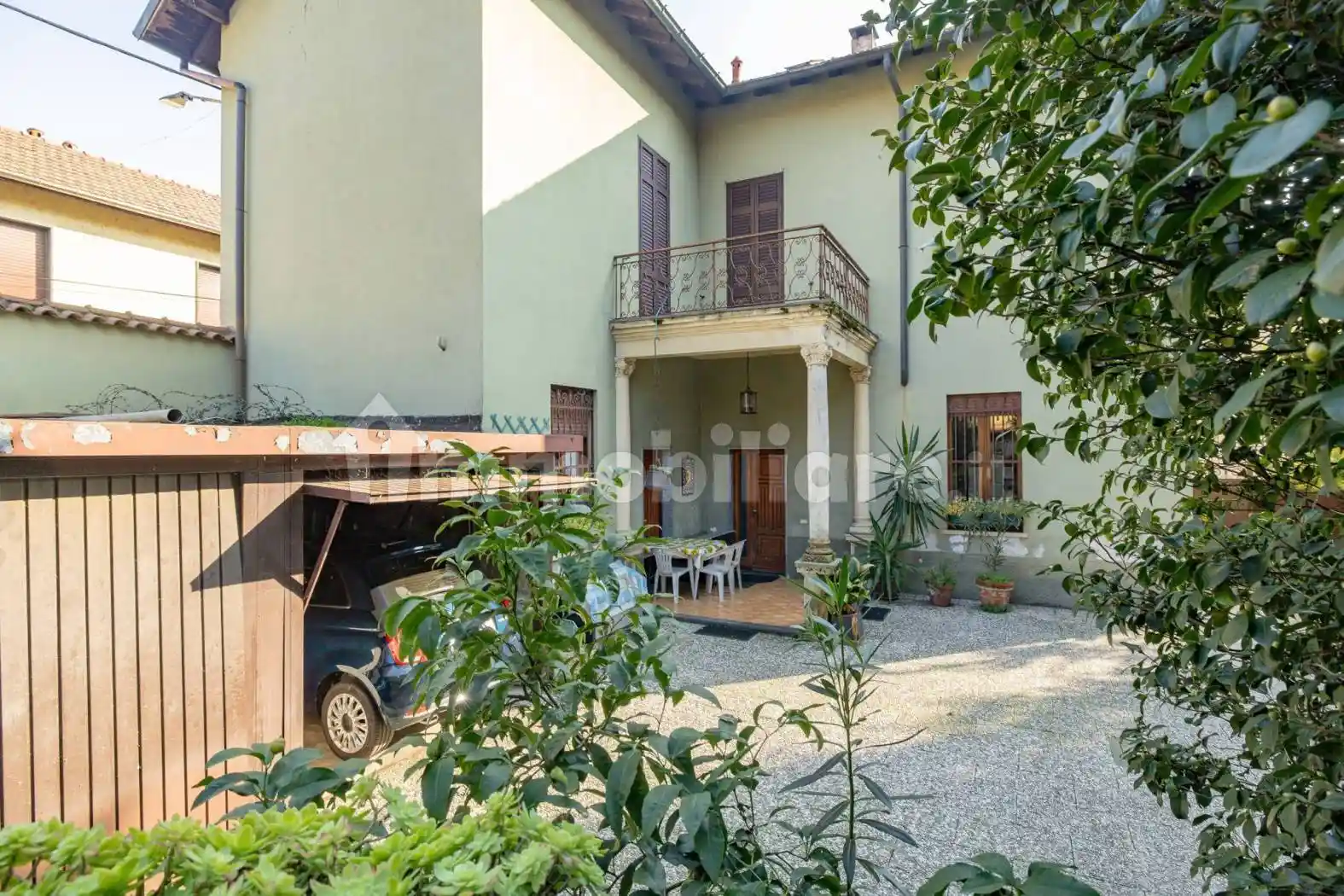 Villa in vendita a Legnano