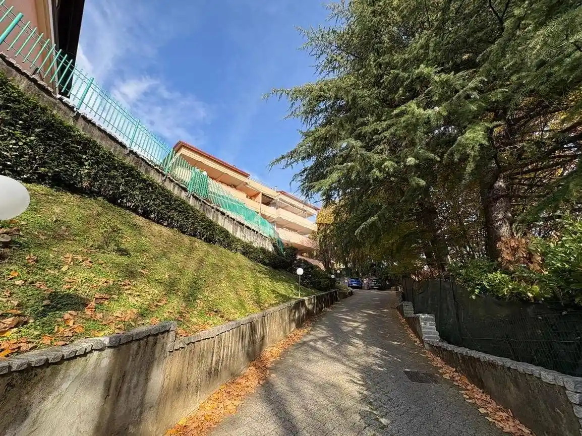 Trilocale Località Costosa 6, Centro, Cuorgnè - foto 2