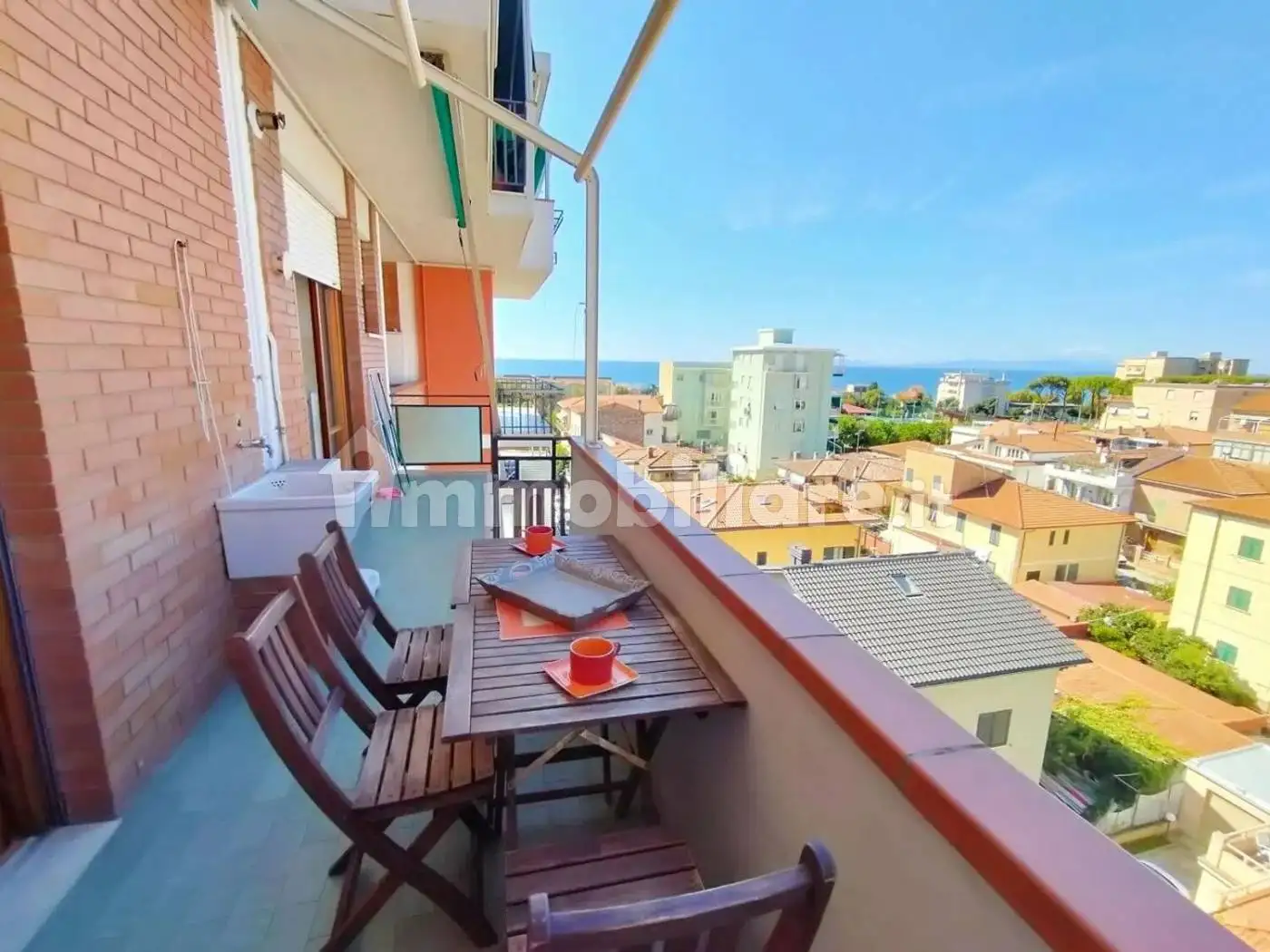 Appartamento in affitto a Follonica