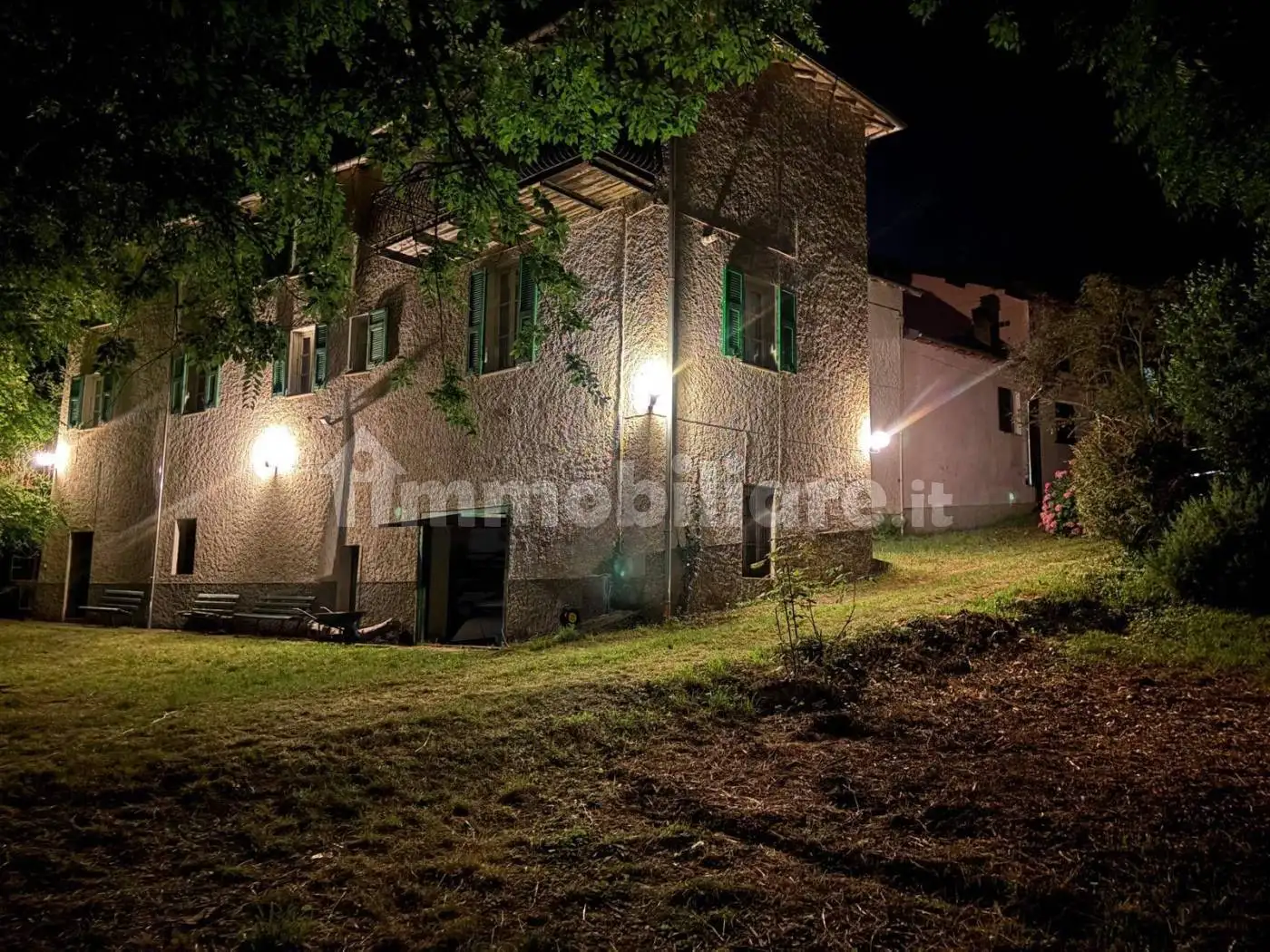 Villa in vendita a Osiglia