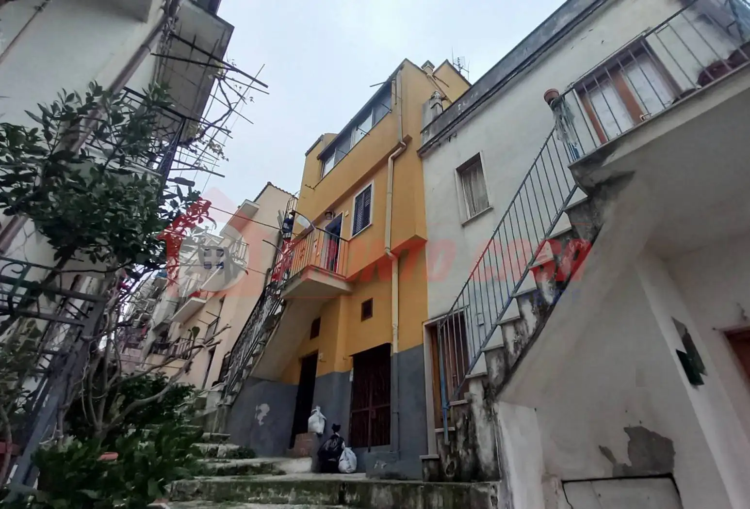 Palazzo - Edificio in vendita a Ischitella