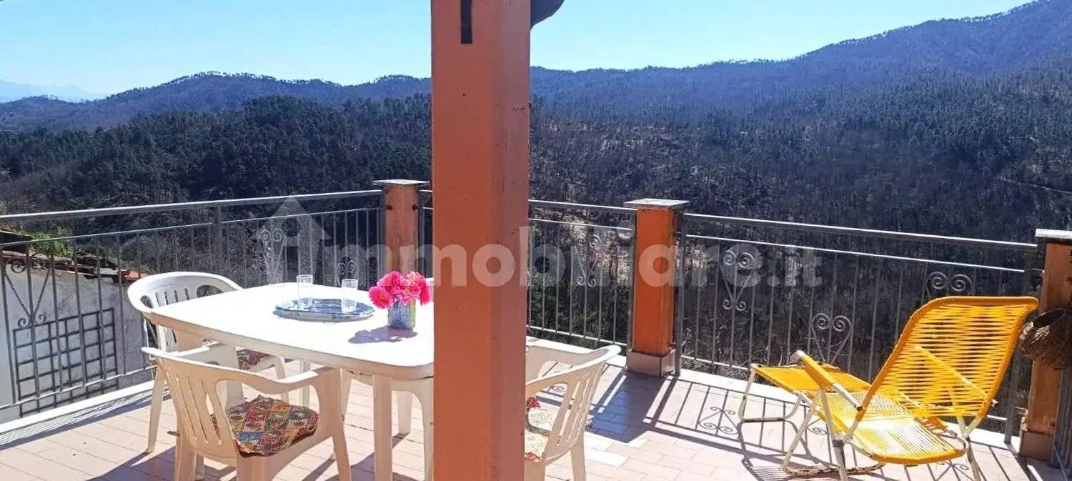 Villa unifamiliare via San Nicolò, 25, Carro - foto 2