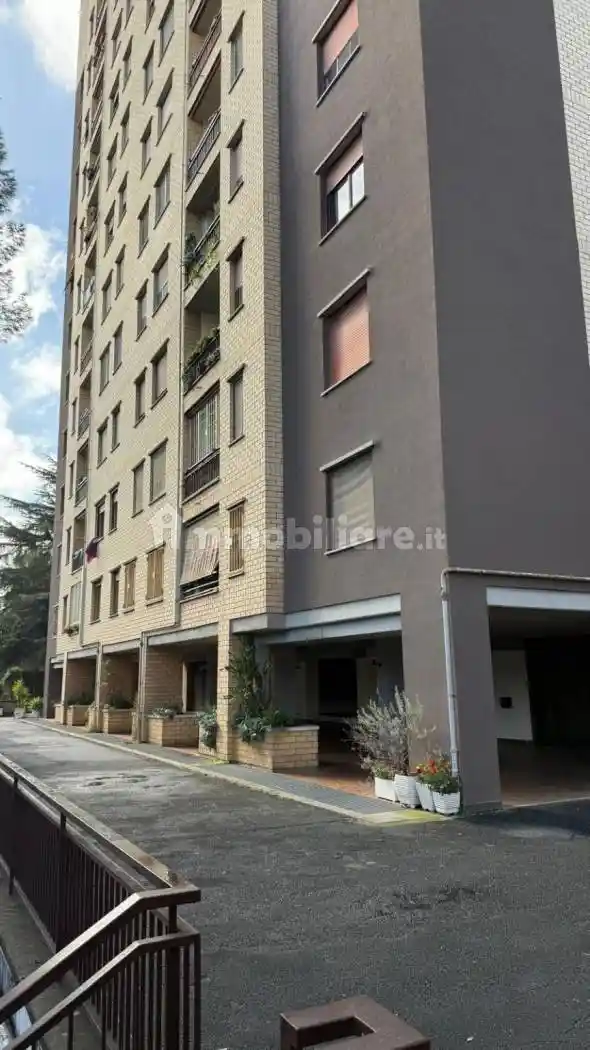 Quadrilocale via Ferdinando Maria Poggioli, Vigne Nuove - Casale Nei, Roma - foto 2