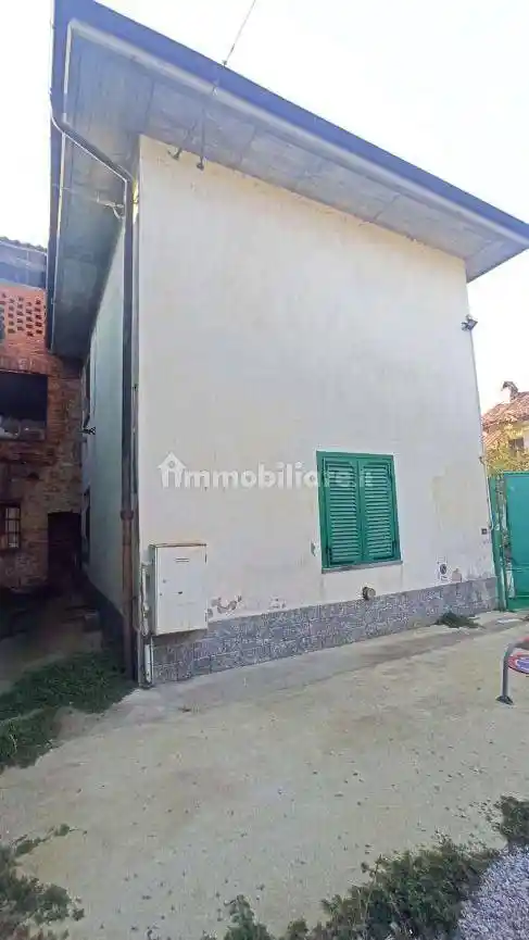 Terratetto unifamiliare vicolo Fratelli Salonio 12, Centro, Farigliano - foto 3