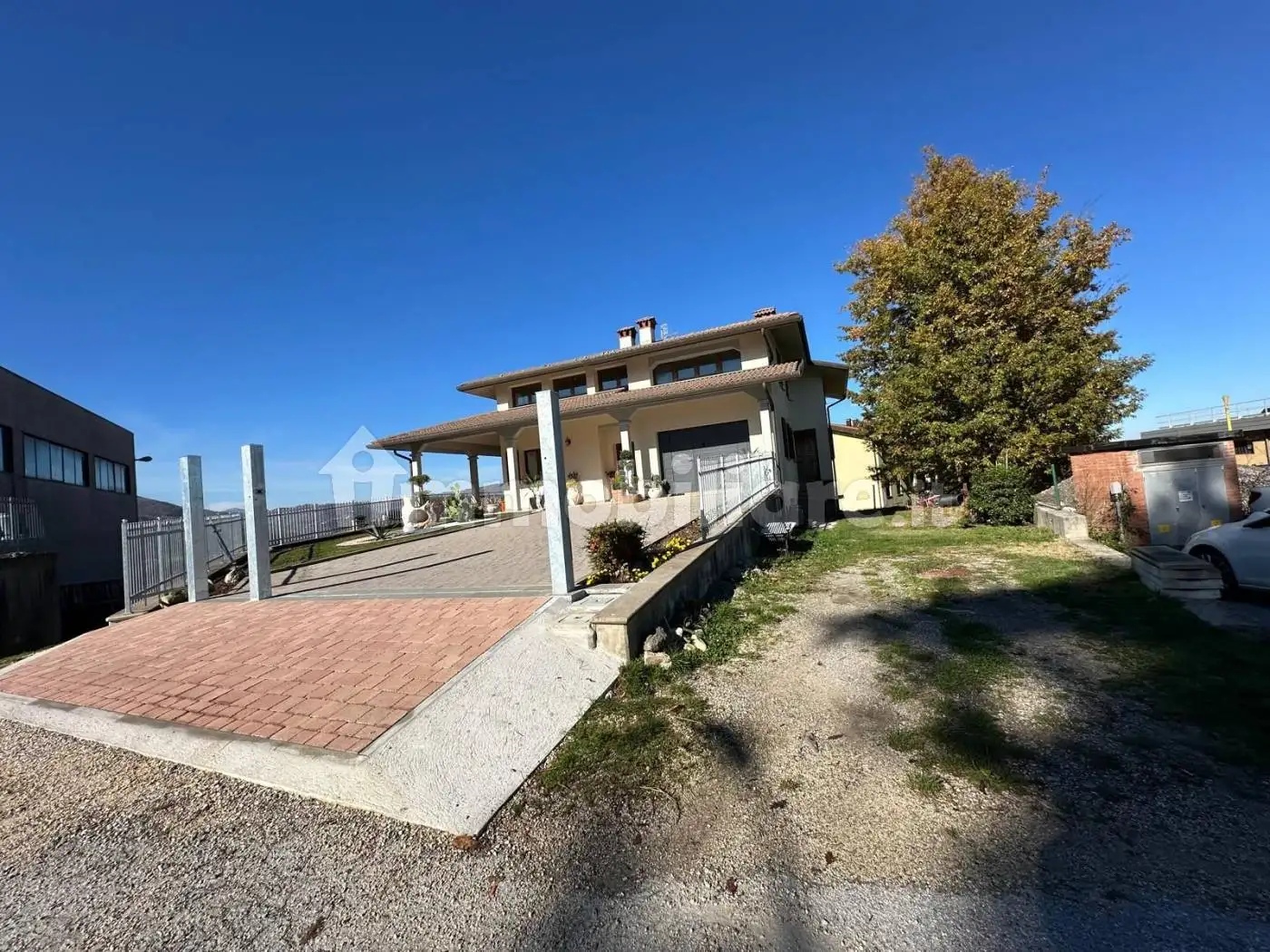 Open space via Cavaniccie Sparvo 3, Centro, Castiglione dei Pepoli - foto 2