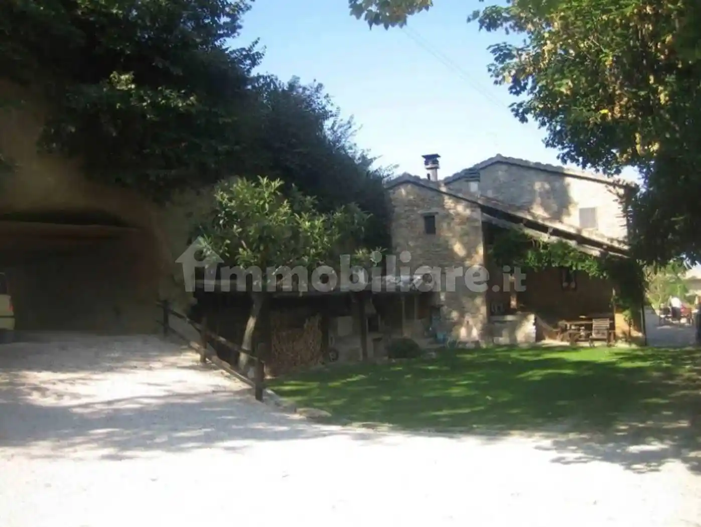 Rustico - Casale in vendita a Urbino