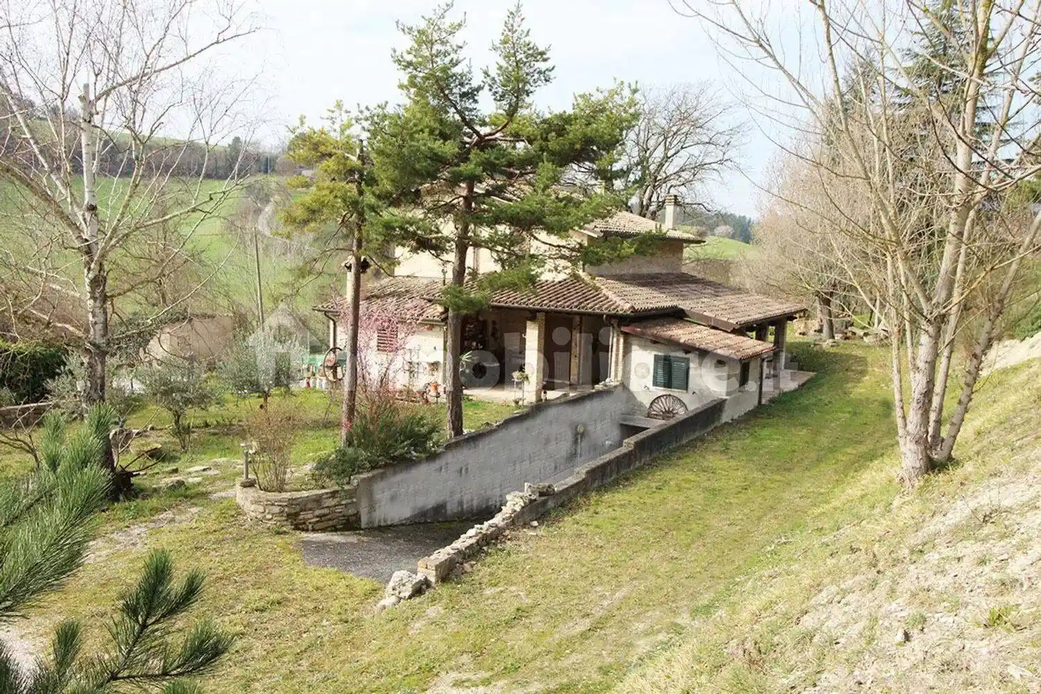 Rustico - Casale in vendita a Urbino