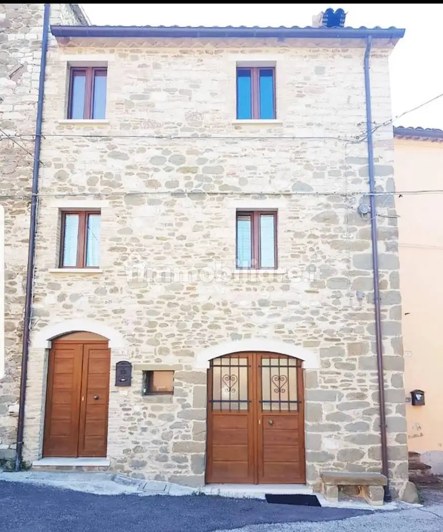 Appartamento in vendita a Piobbico