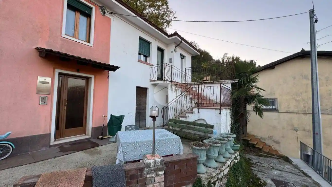 Casa indipendente in vendita a Garda