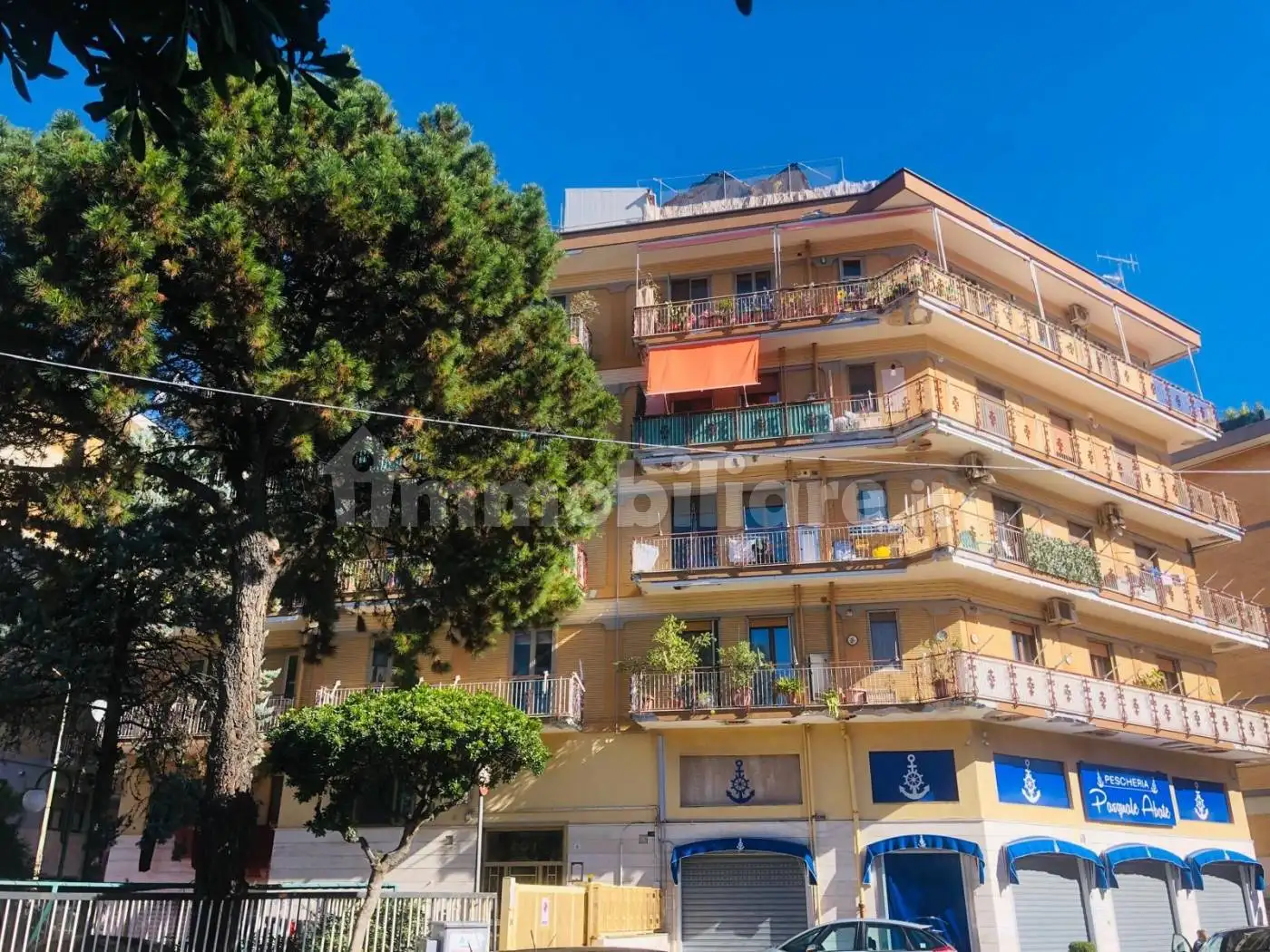 Appartamento in vendita a Salerno