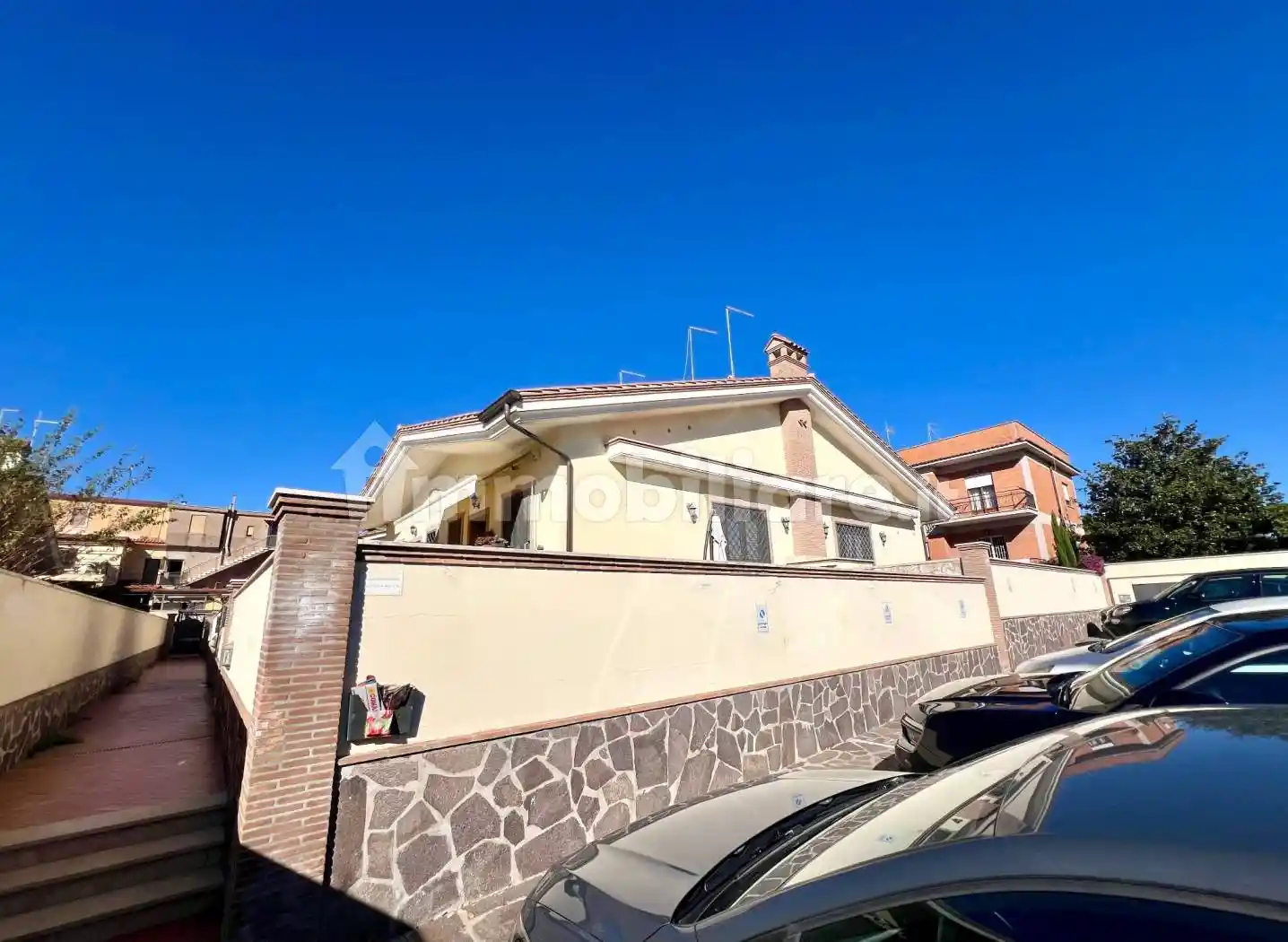 Villa plurifamiliare via Adolfo Tommasi 90, Acilia, Roma - foto 2