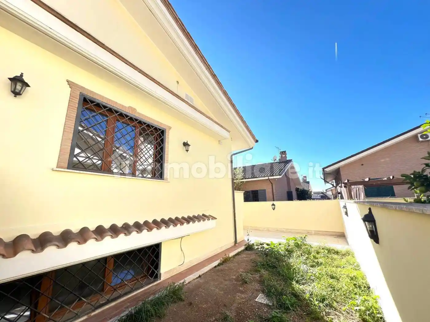 Villa plurifamiliare via Adolfo Tommasi 90, Acilia, Roma - foto 4