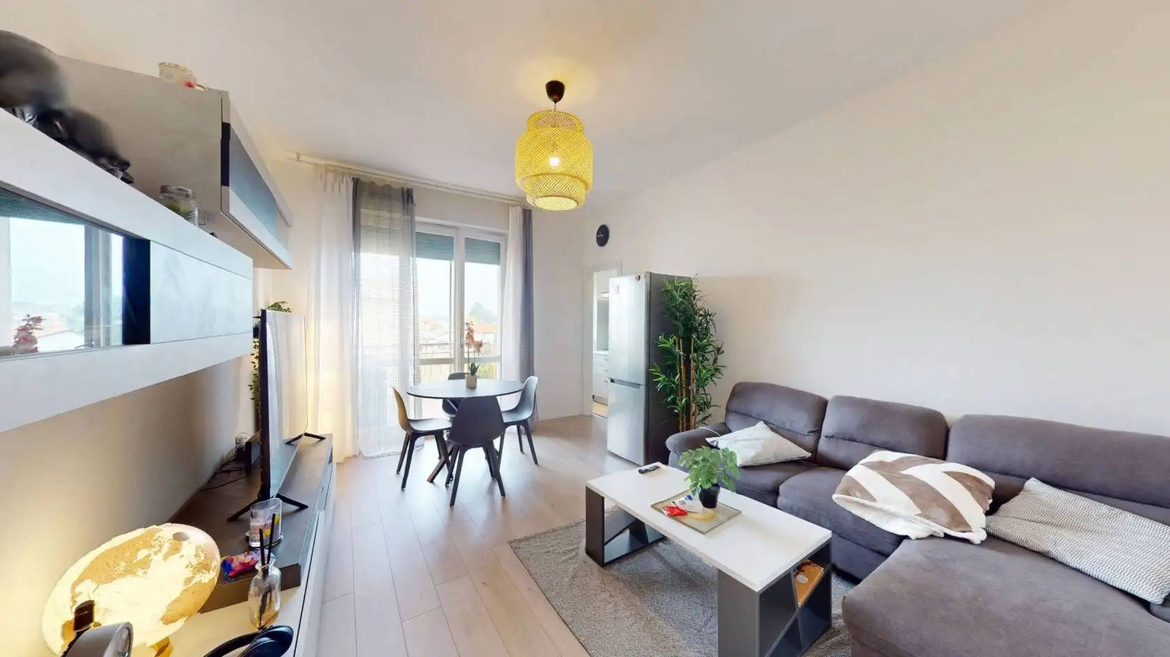 Appartamento in vendita a Lazzate