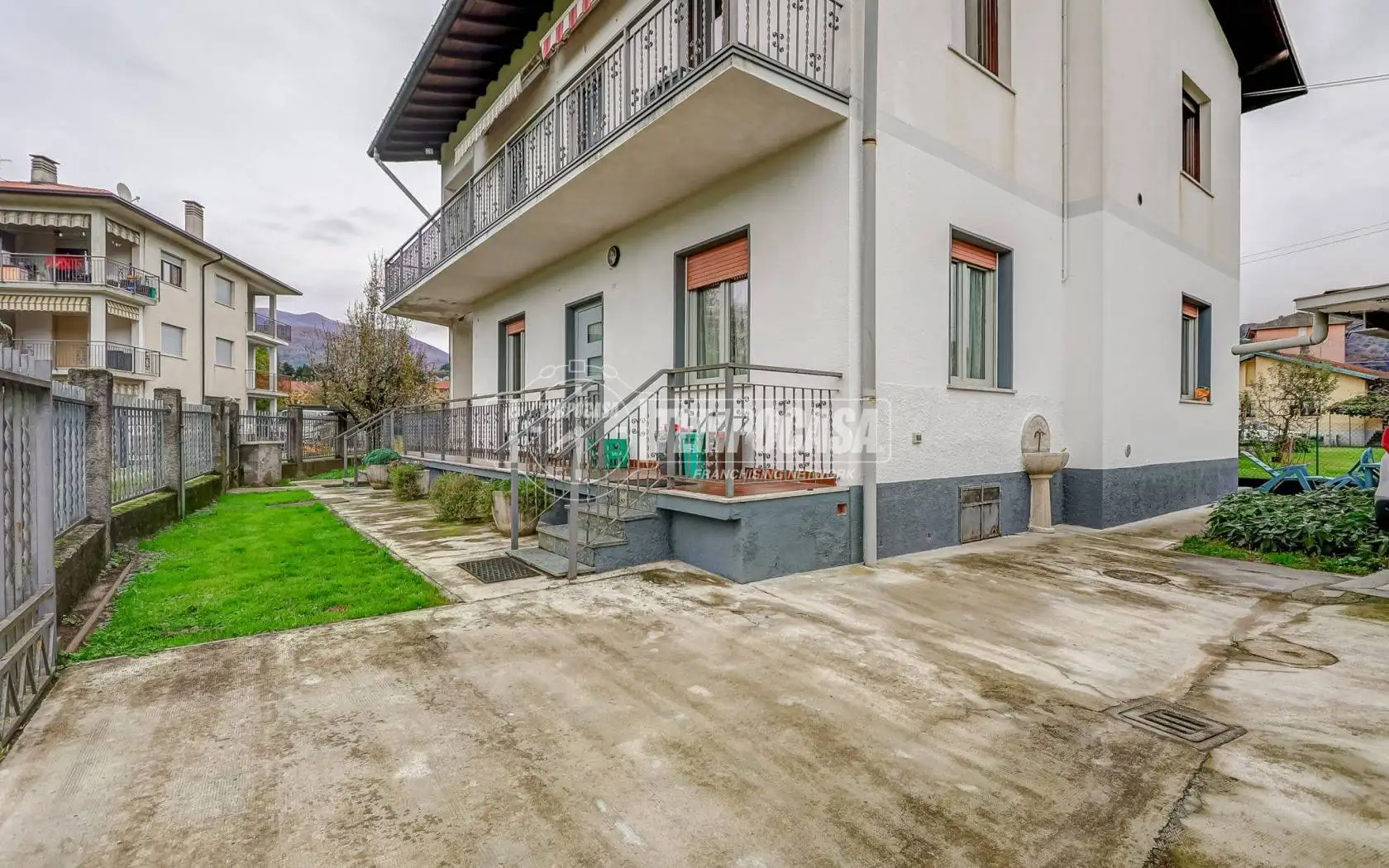 Appartamento in vendita a Luino