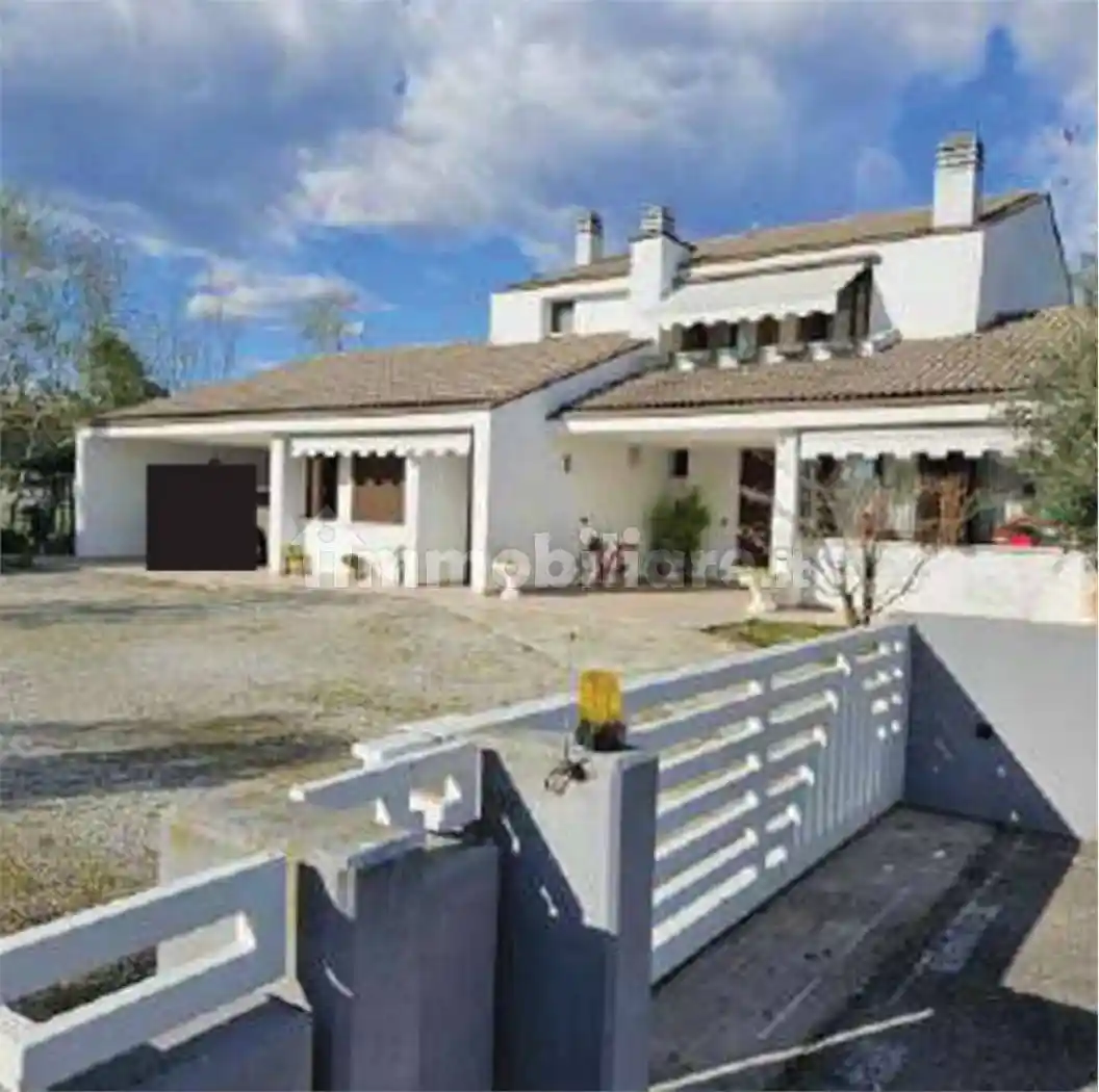 Appartamento all'asta viale Mons Andrea Giacinto Longhin,, Giavera del Montello - foto 2