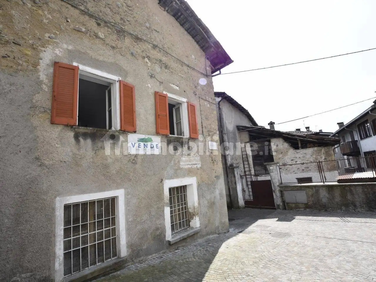 Casa indipendente in vendita a Cremeno