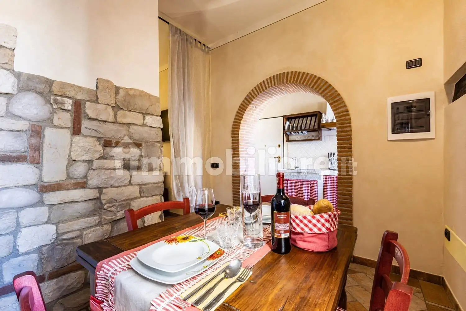 Appartamento in vendita a Lajatico